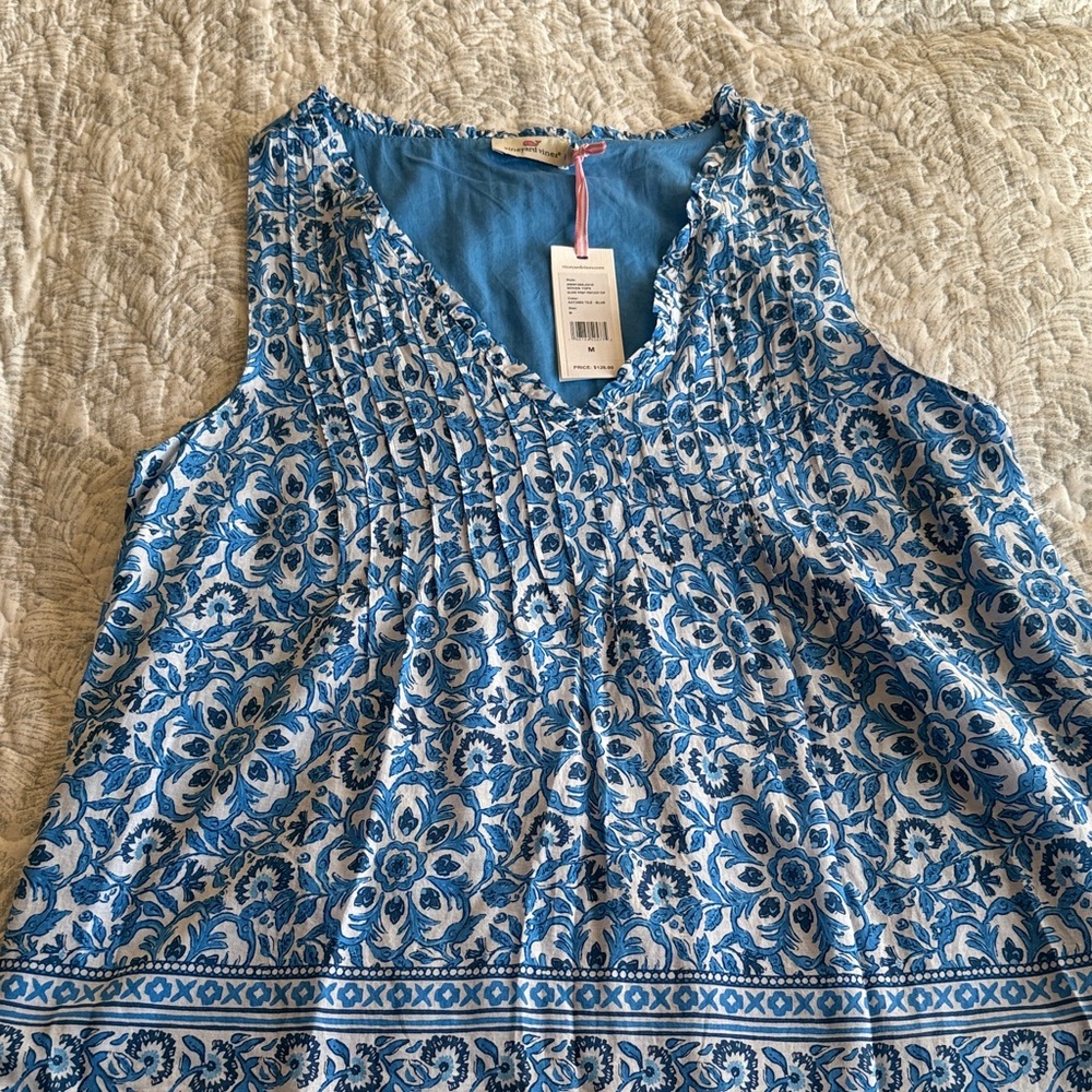 Vineyard Vines Blue and White Floral Blouse